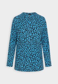 Blå langærmet top med et sort abstrakt leopardprint. Fremstillet af letvægtsstof med rund halsudskæring og en løs pasform.