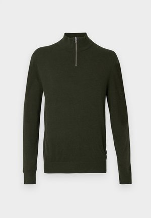 Tmavozelený pulóver s vysokým golierom a polovičným zipsom. Vyrobený z mäkkej, textúrovanej látky. Rybované manžety a lem.