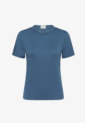 Blauw t-shirt met korte mouwen in een gemêleerde stof, voorzien van een gekartelde kantenkraag en kantaccenten op de mouwen. Eenvoudig, getailleerd ontwerp.