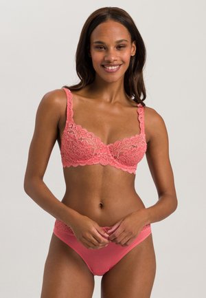 MOMENTS - Underwired bra - porcelain rose