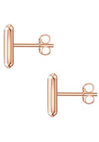 Roséguld studs med rektangulär form och spetsiga ändar. Har en slät yta och fjärilsklack för säker bärning.