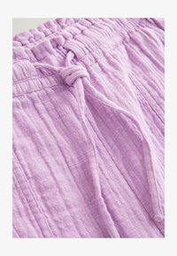 Non sélectionné, lilac purple