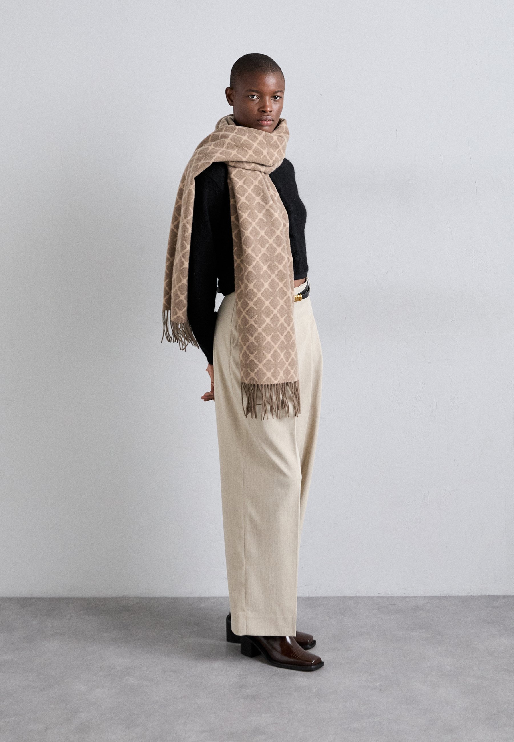 By Malene Birger ORTEGA - Scarf - light brown - Zalando
