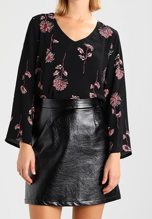 Blouse - black