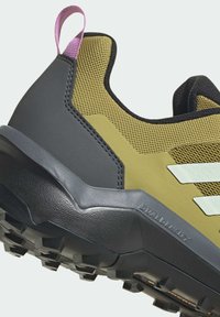 adidas Performance TERREX AX4 zielony