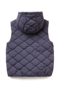 Prošívaná vesta s polstrováním v tmavě námořnické barvě, vybavená kapucí a bez rukávů. Látka má hladký, měkký povrch.