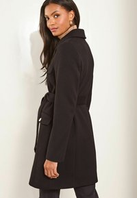 Lipsy Lietpaltis - black