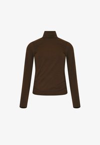 Kijelölve, chocolate