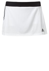 Falda deportiva blanca con una cintura negra, hecha de una tela suave. Presenta un pequeño logo negro en la parte inferior derecha y detalles de malla en los lados.