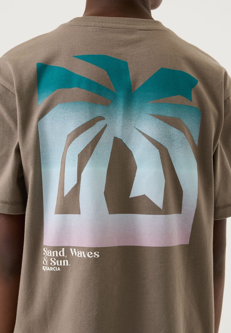 Garcia Maglietta Manica Corta Per Bambini E Ragazzi, T-Shirt Casual In Cotone, Vestibilità Comoda, Colori Vari - 3