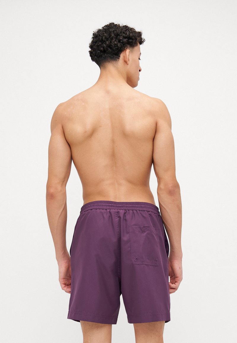 Carhartt WIP CHASE SWIM TRUNKS - Plavecké šortky - huckleberry/gold