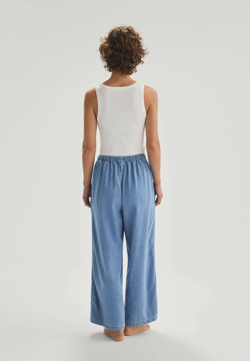 Damen T-Shirts | OYSHO WIDE STRAP Top white/weiß - XQ72963 Damen T-Shirts | OYSHO WIDE STRAP Top white/weiß - XQ72963