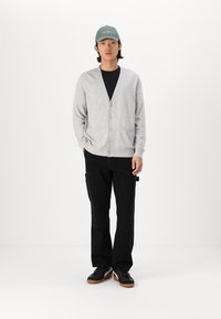 GAP CASH SOFT  - Vesta na kopčanje - grey