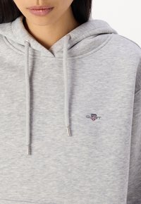 GANT SHIELD HOODIE - Felpa - light grey melange