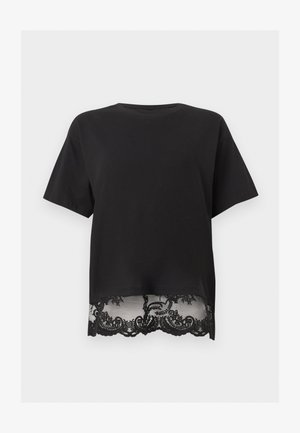 Μαύρο κοντομάνικο τοπ με ίσια γραμμή και διαφανές δαντελένιο τελείωμα με λεπτομέρειες λουλουδιών.