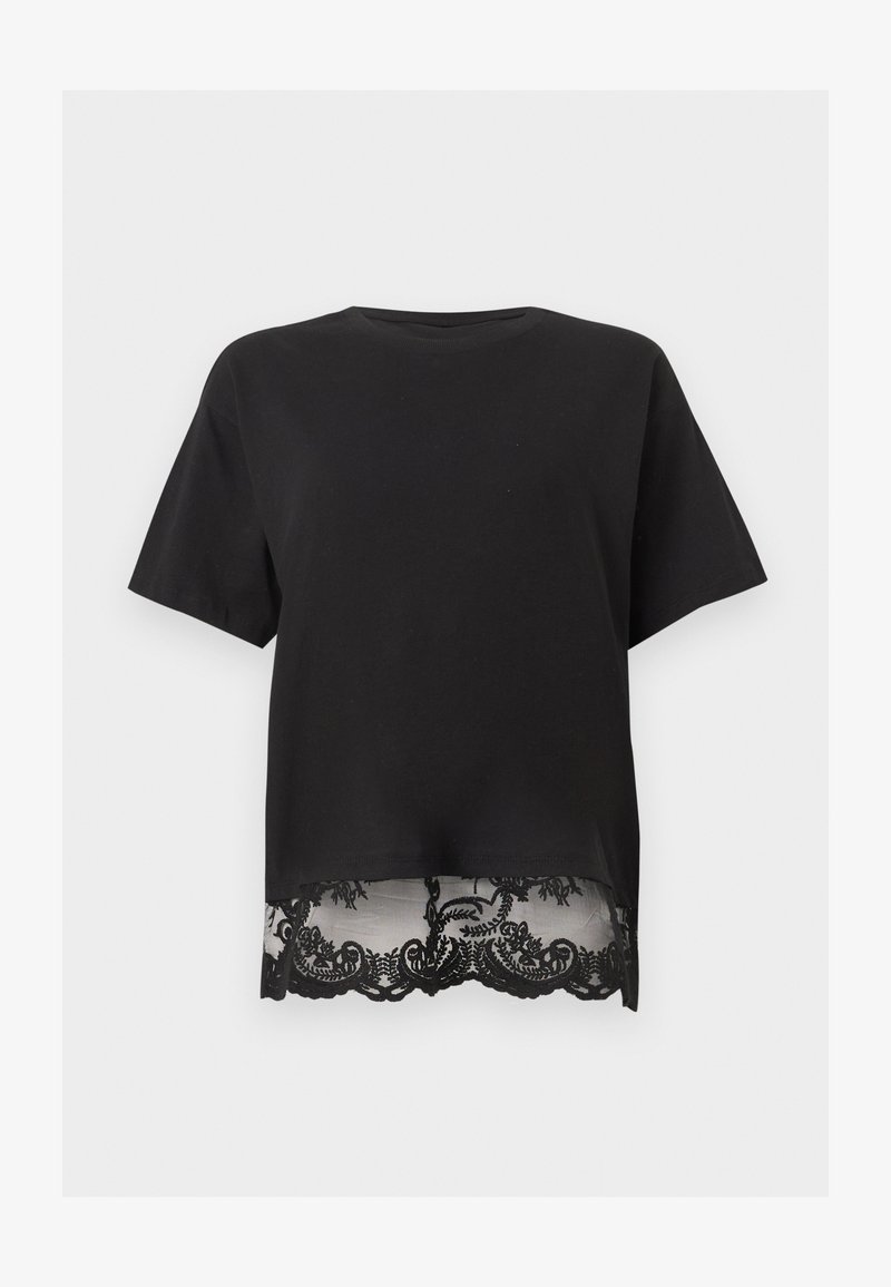 Μαύρο κοντομάνικο τοπ με ίσια γραμμή και διαφανές δαντελένιο τελείωμα με λεπτομέρειες λουλουδιών.