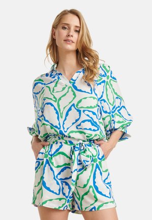Korte mouwen shirt en shorts set in witte stof met blauwe en groene bladeren patronen, met een strikceintuur en een relaxte pasvorm.