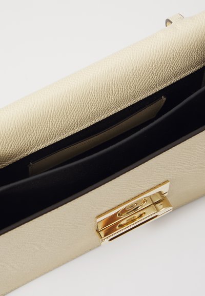 Victoria Beckham THE MINI DORIAN BAG - Borsa a tracolla - ivory