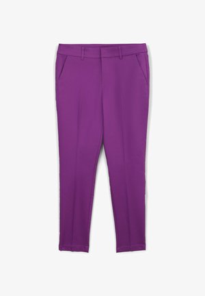 Pantaloni viola su misura realizzati in tessuto morbido, dotati di due tasche frontali, con vita piatta e gamba dritta, rifiniti con orli ben curati.