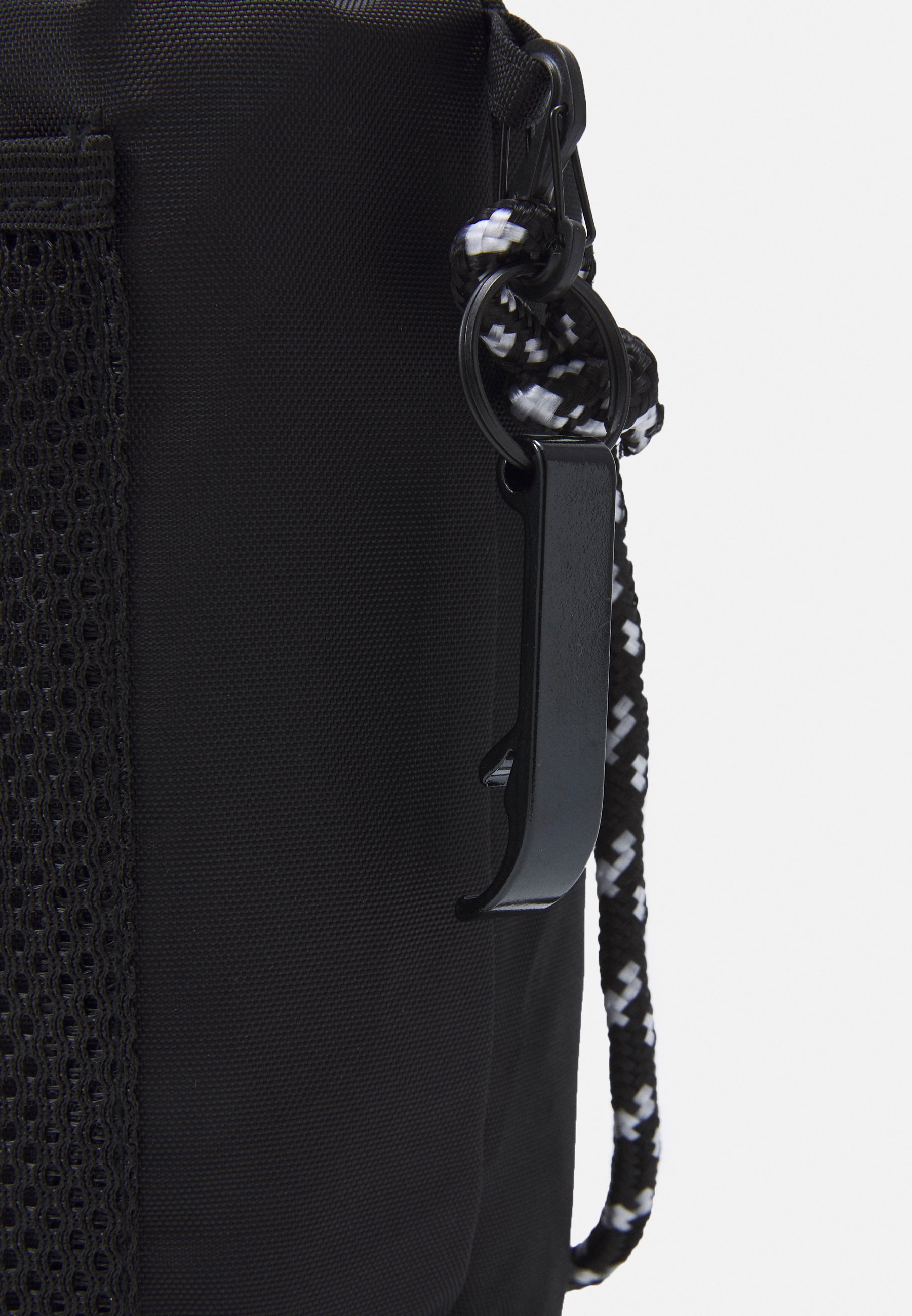 Uomo RIPSTOP BOTTLE HOLDER NECKPOUCH UNISEX - Borsa a tracolla Uomo RIPSTOP BOTTLE HOLDER NECKPOUCH UNISEX - Borsa a tracolla