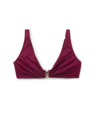 Burgunderfarbener Bikini-Oberteil mit breiten Trägern, V-Ausschnitt-Design, gerafftem Stoff in der Mitte und einem goldfarbenen Reißverschluss vorne. Glatte Textur.