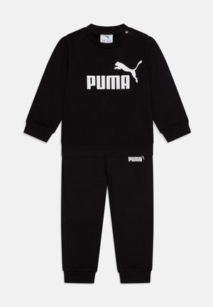 Zestaw czarnych bawełnianych dresów składający się z bluzy i spodni, z białym logo "PUMA", okrągłym dekoltem z zatrzaskami oraz ściągaczami dla dopasowanego fasonu.