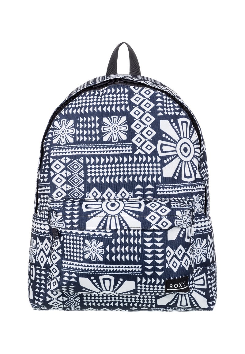 Námornícky modrý batoh s bielymi geometrickými vzormi, so prednou kapsou, nastaviteľnými popruhmi a horným uchom pre pohodlné nosenie.