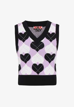 Lila kötött pulóver mellény, fekete és fehér szívmintával. V nyakú kialakítás fekete díszítéssel az alján és a karkivágásoknál.