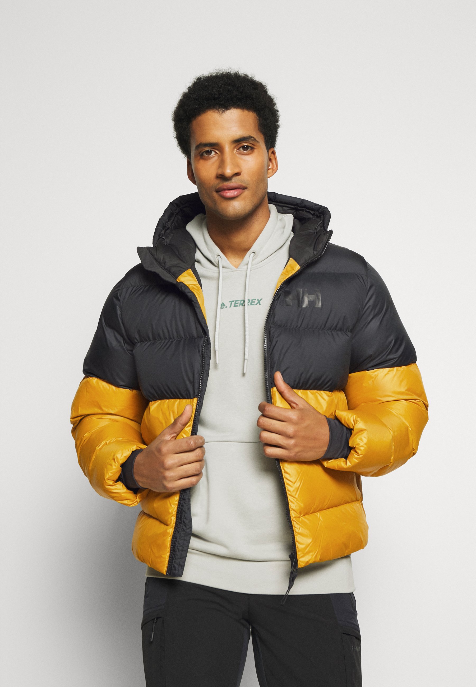 helly hansen nuptse