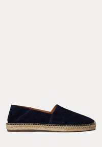 Επιλέχθηκε, hunter navy