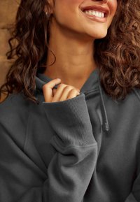 Next Sweat à capuche - slate grey
