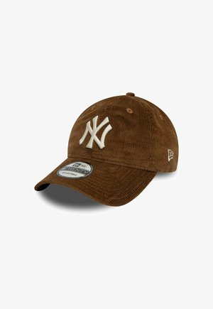 New Era Pet - brown