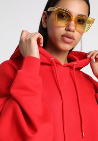 Urban Classics LADIES LONG OVERSIZE HOODY - Majica s kapuljačom - fire red