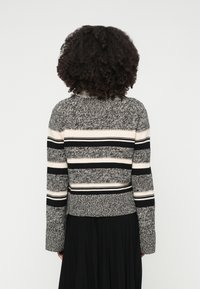 DAY Birger et Mikkelsen LYNNE schwarz