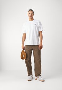 Thumbnail Image 6