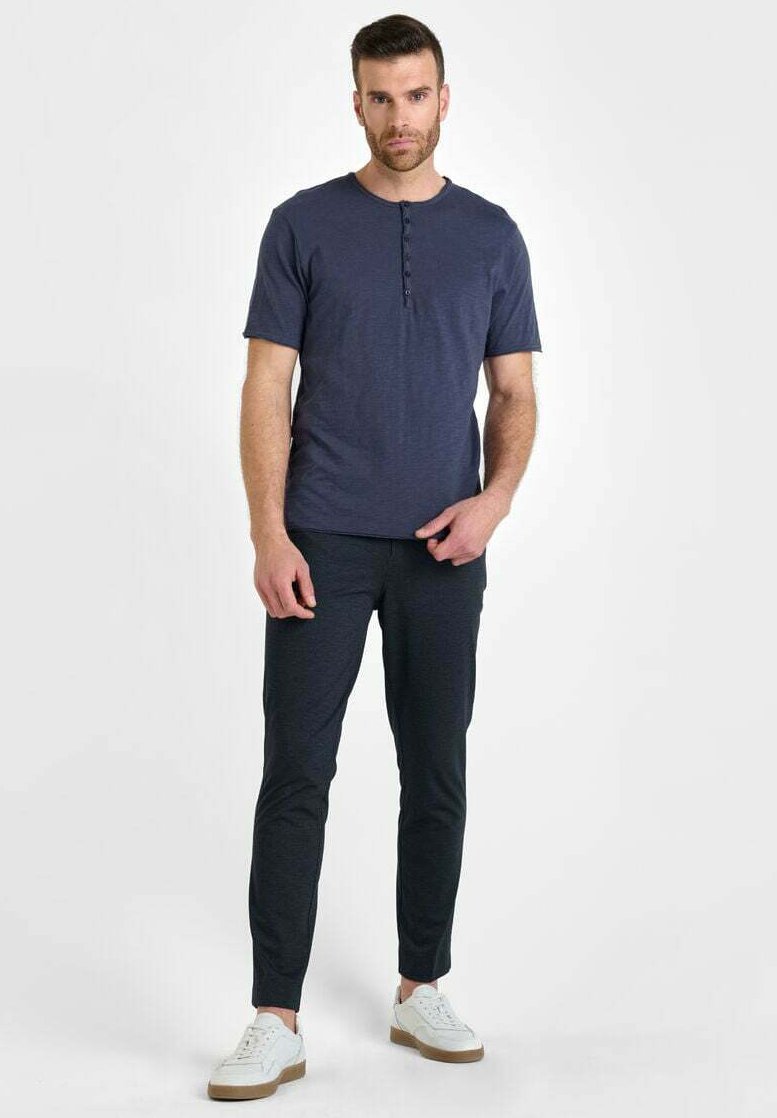Le Temps Des Cerises NEO - Basic T-shirt - bleu