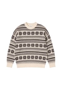 Pull en maille beige avec des motifs traditionnels nordiques noirs de flocons de neige et de losanges, col, poignets et ourlet côtelés, posé à plat sur fond blanc.