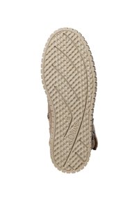 Semelle de chaussure avec un design texturé en caoutchouc beige. Présente des motifs en zigzag et la marque "s. Oliver" près du talon. Taille indiquée comme 37.