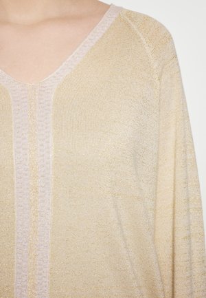usha, - Sweter