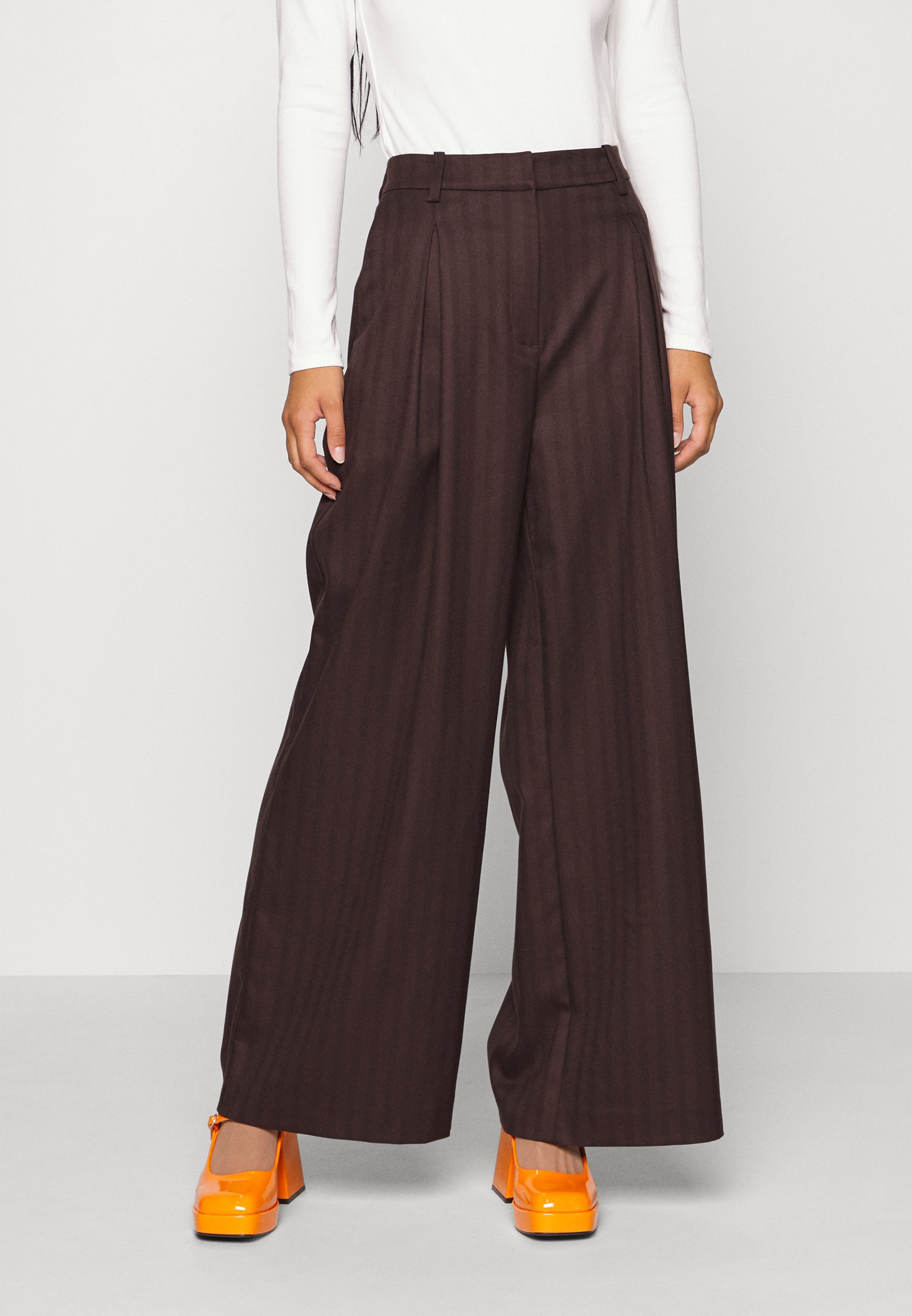 nilo trousers weekday