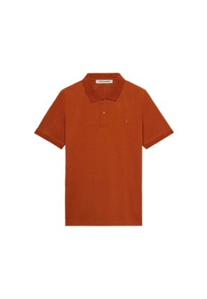 Męska koszulka polo w pomarańczowym kolorze z bawełny, z klasycznym kołnierzykiem, krótkimi rękawami i małym logo na lewej piersi. Szczegół z zapięciem na guziki.