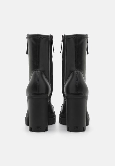 Giuseppe Zanotti BOOTIE - Bottines à plateau - black