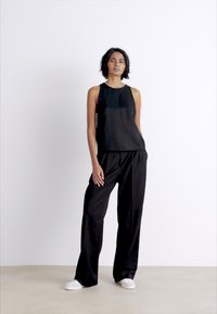 IVY OAK TAILOR SUE - Topp - black