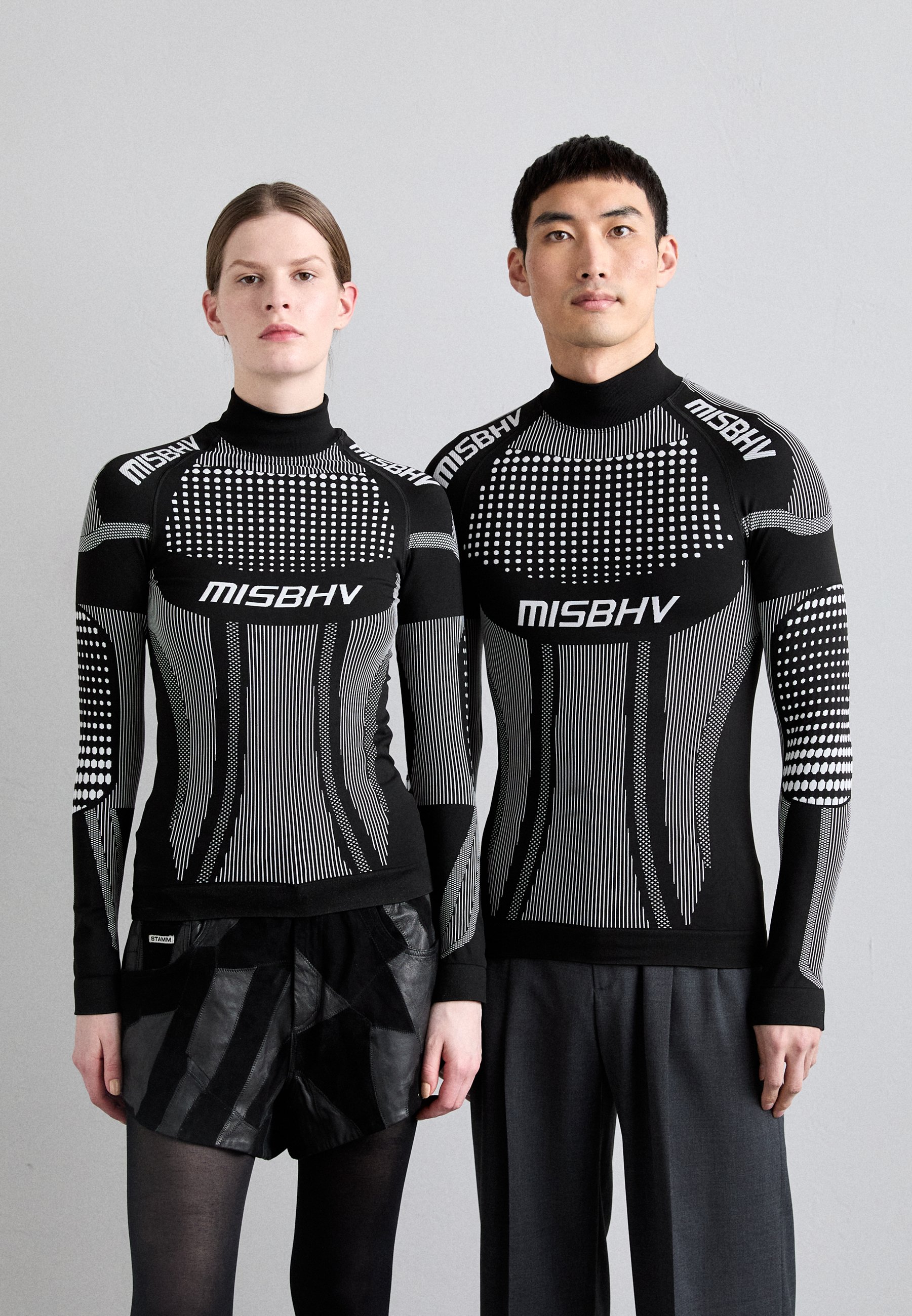 【関税込み】MISBHV ブラック Sport Europa トップス Sport Europa Quarter-Zip T-Shirt Black & White
