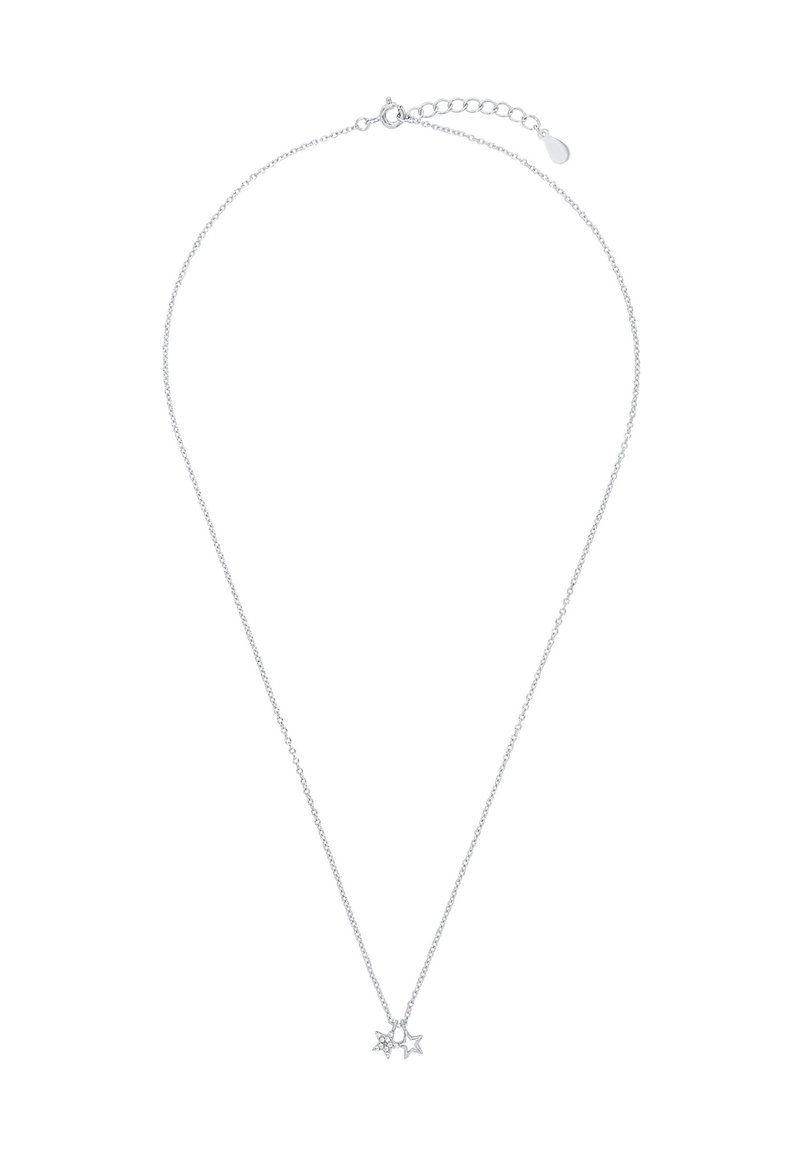 Silverfärgad kedja med halsband som har två stjärnformade hängsmycken, en med en ädelstensdetalj. Kedjan är ömtålig med en gulfästen och förlängning.