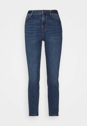 Pieces Petite PCKESIA MOM ANK - Straight leg jeans - dark blue denim