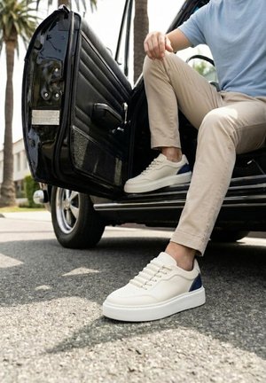 Derimod, Trainers - white