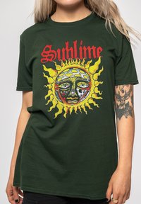 Paradiso Clothing SUBLIME YELLOW SUN UNISEX - Print T-shirt - green