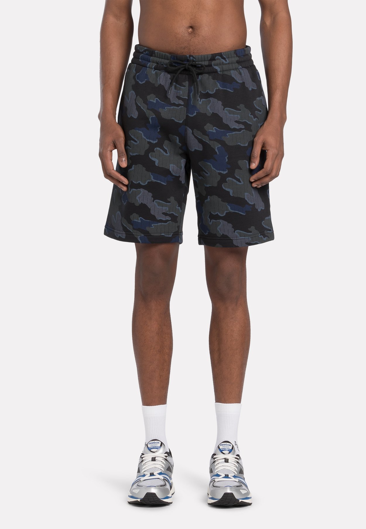 IDENTITY MOTION CAMO