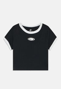 Juoda trumpa marškinėlių su balta apykakle ir rankovių kraštais, viduryje esantis baltas Nike logotipas. Lygus medvilnės audinys, laisvas pjūvis.